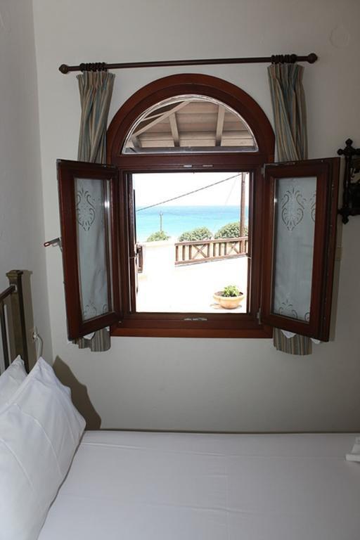 Pleoussa Studio And Apartments Skopelos stad Exteriör bild