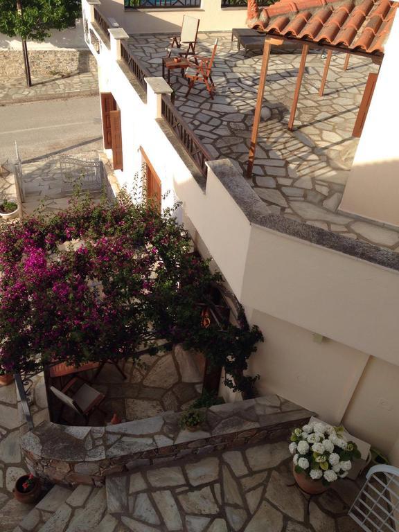 Pleoussa Studio And Apartments Skopelos stad Exteriör bild