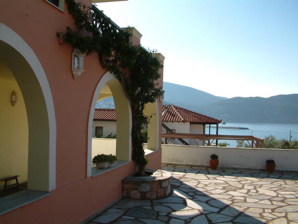 Pleoussa Studio And Apartments Skopelos stad Exteriör bild