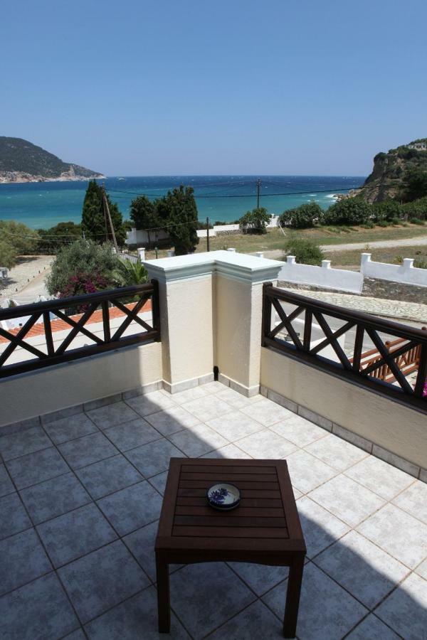 Pleoussa Studio And Apartments Skopelos stad Exteriör bild
